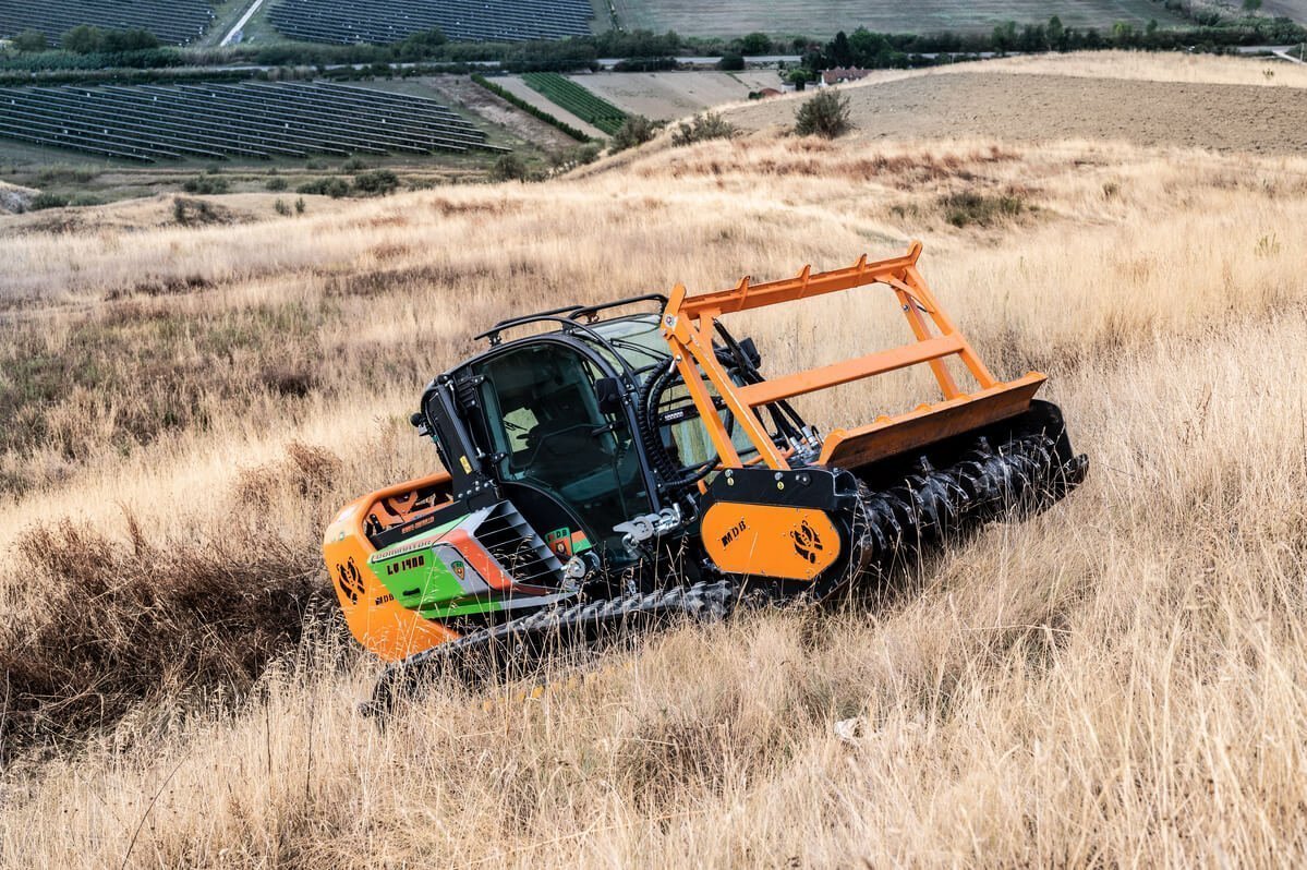 LV 1400 DOMINATOR: Il Trincia Forestale Radiocomandato piÃ¹ P