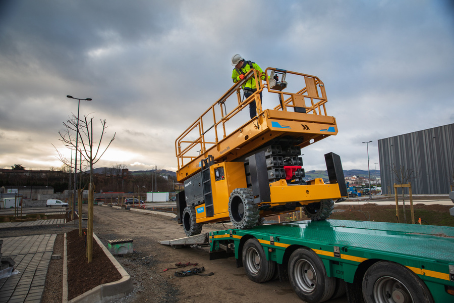 Piattaforme a pantografo HS15 E - 7