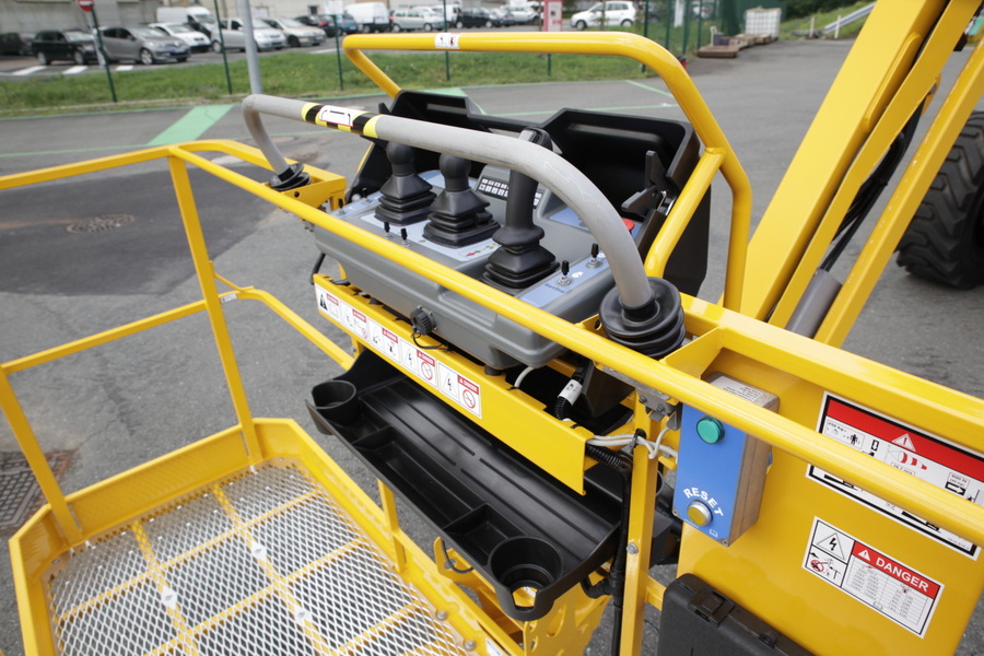 Piattaforme aeree articolate HA32 RTJ PRO - 7